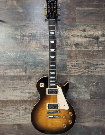 Exposición en pared de guitarra Gibson Les Paul Standard '50s