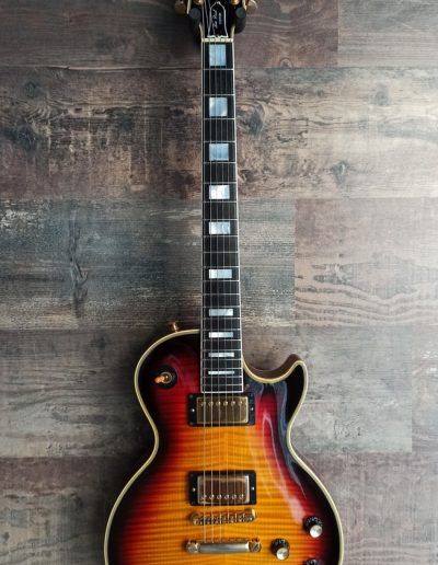 Exposición en pared de guitarra Gibson Les Paul Custom
