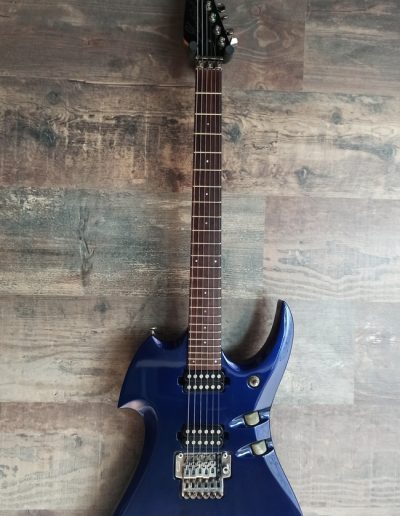 Exposición en pared de guitarra Maverick X1 in Blue