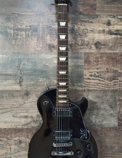 Exposición en pared de guitarra Gibson Les Paul Studio Ebony