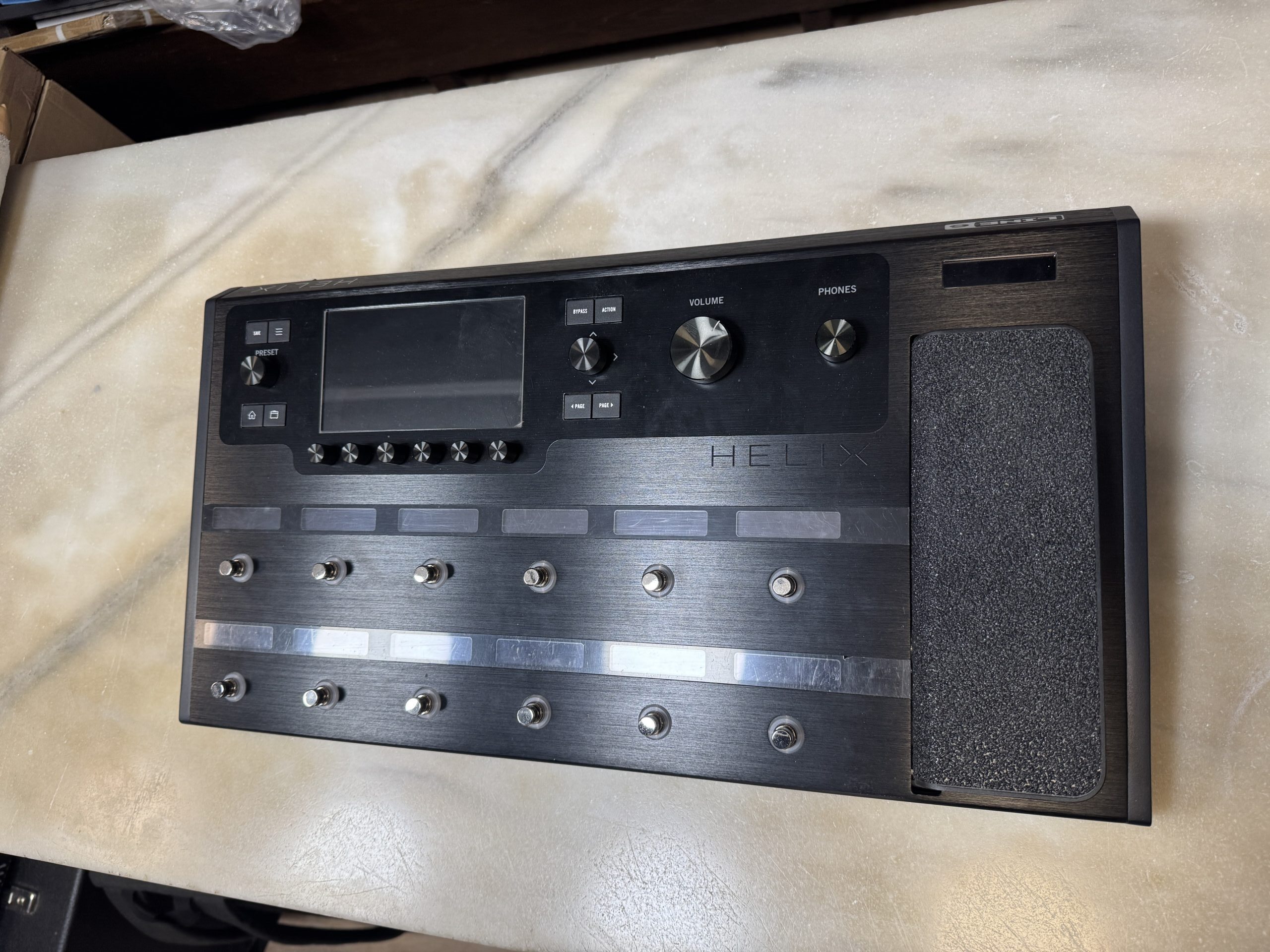 Line 6 Helix Floor Pedalera Multiefectos (2ª mano)